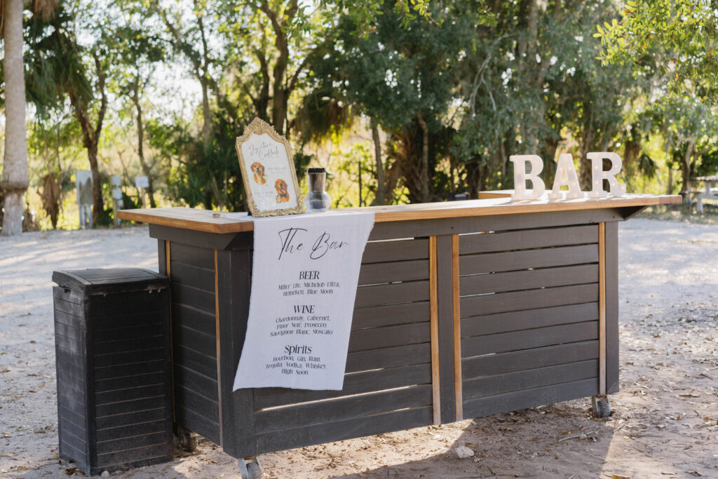 outdoor bar for cocktail hour at lakeside wedding venue in Orlando, Florida