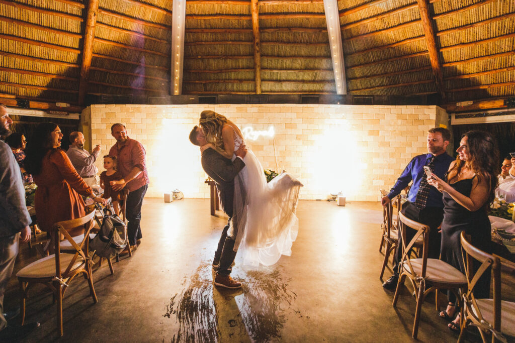 couple, newlyweds, dancing in florida, central florida weddings
