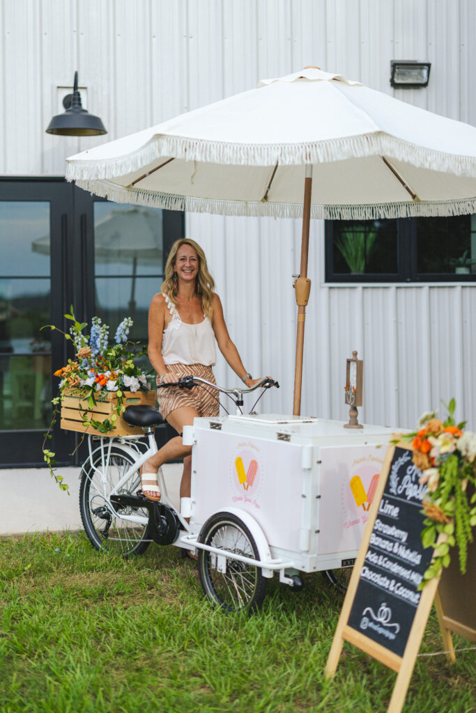 specialty mobile dessert cart for weddings, popsicle cart for weddings in Saint Cloud, Florida